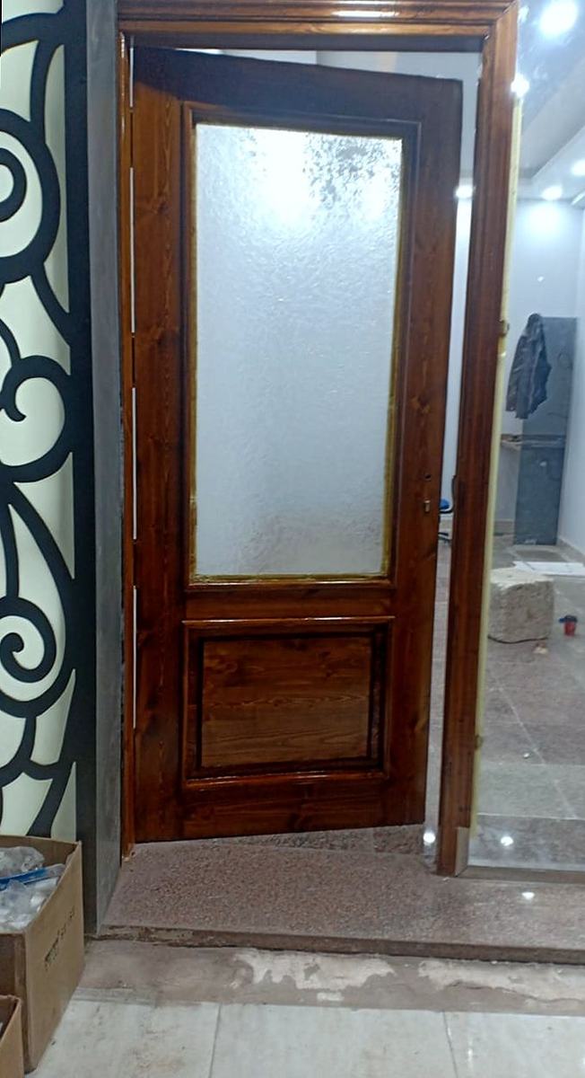 أبواب ونجارة — في مشاريع كثيرة