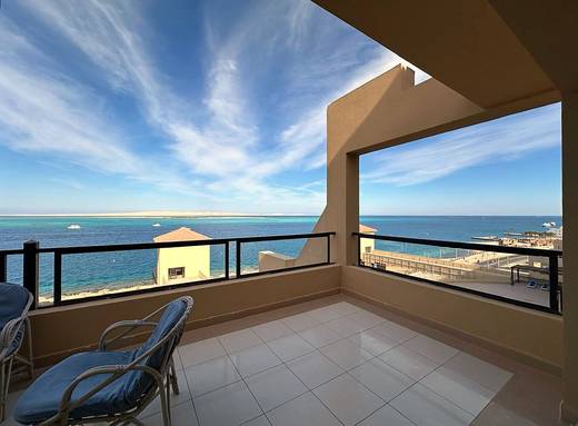 Sea-front Apartment — Sea-front resort building