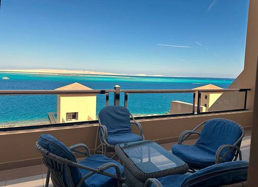 Sea-front Apartment — Sea-front resort building