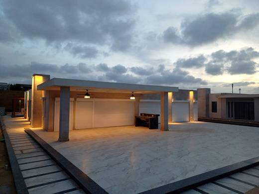 Pool Villa — Oak & Rattan — North Coast