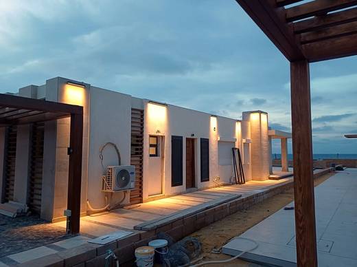 Pool Villa — Oak & Rattan — North Coast