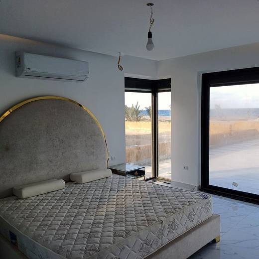Sea-view Villa — Marble & Brass — frame 383