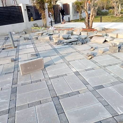 Hardscape, Paving & Walkways — frame 402