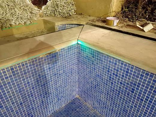 Swimming Pool — Sea-view compound